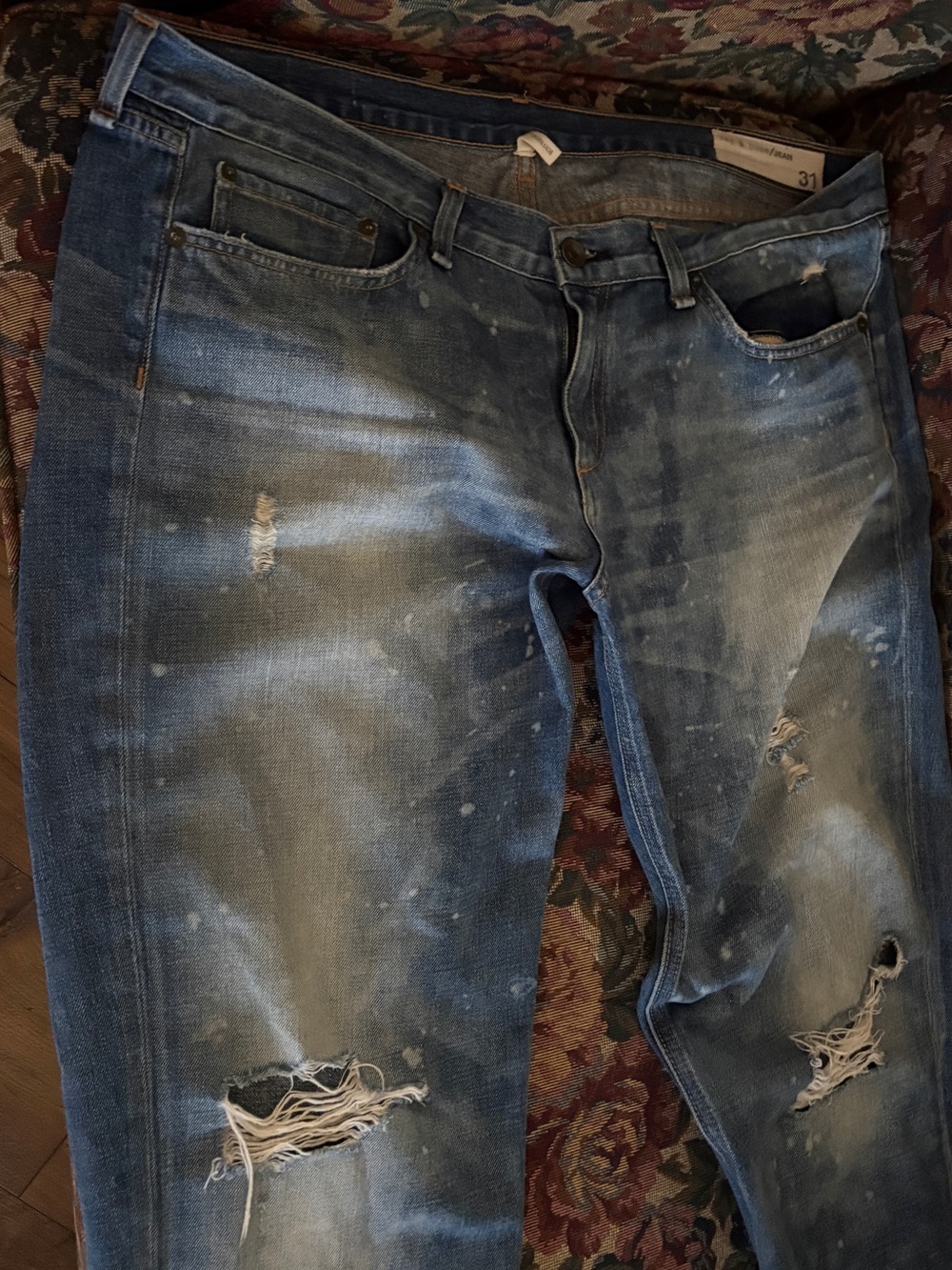 rag & bone/JEAN Distressed Paint Splatter Boyfriend Jeans Beacon Wash Size 31